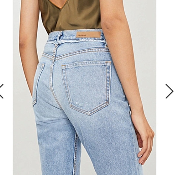 GRLFRND | Karolina High-Rise Light Wash Distressed Jeans Part Time Love Raw Hem - Picture 13 of 14